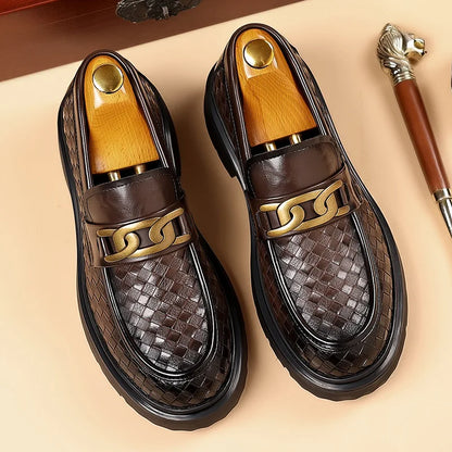 2025 New Handmade Leather Casual Men Shoes Design Sneakers Man Breathable Leather Shoes Men Outdoor Sneakers
