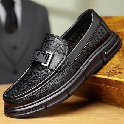 2025 Summer Hallow Casual Leather Shoes for Men Fashion New Designer Solid Color Luxury Shoes Male British Business Shoe Man