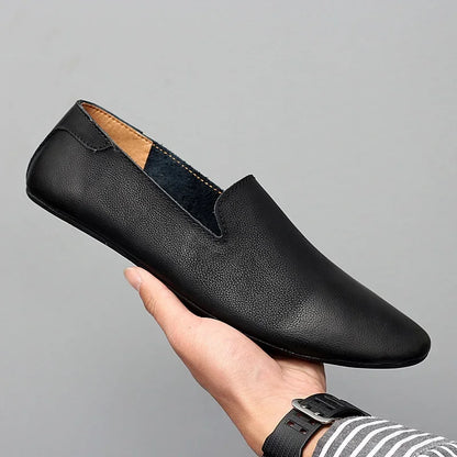 Men Leather Flats Shoes Comfortable Fashion Man Casual Shoes Slip on Male Outdoor Walking Shoes Split Leather Driving Shoes