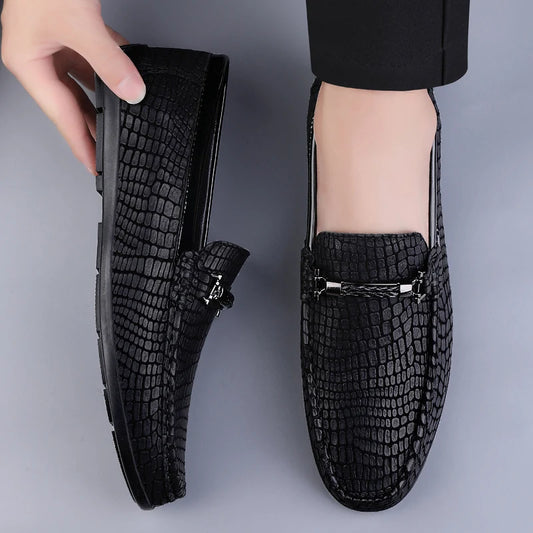 Summer Genuine Leather Men Loafers Breathable Flats Men's Casual Shoes Moccasins Man Lightweight Driving Shoes Red Wedding Shoes