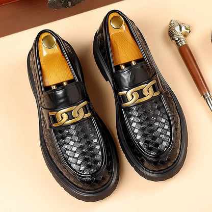 2025 New Handmade Leather Casual Men Shoes Design Sneakers Man Breathable Leather Shoes Men Outdoor Sneakers