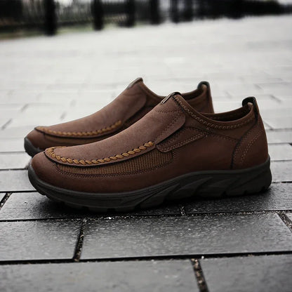 2025 Brands Fashion Men Casual Shoes Mens Loafers Moccasins Breathable Slip on Retro Driving Shoes Men Sneakers Plus Size 39-48