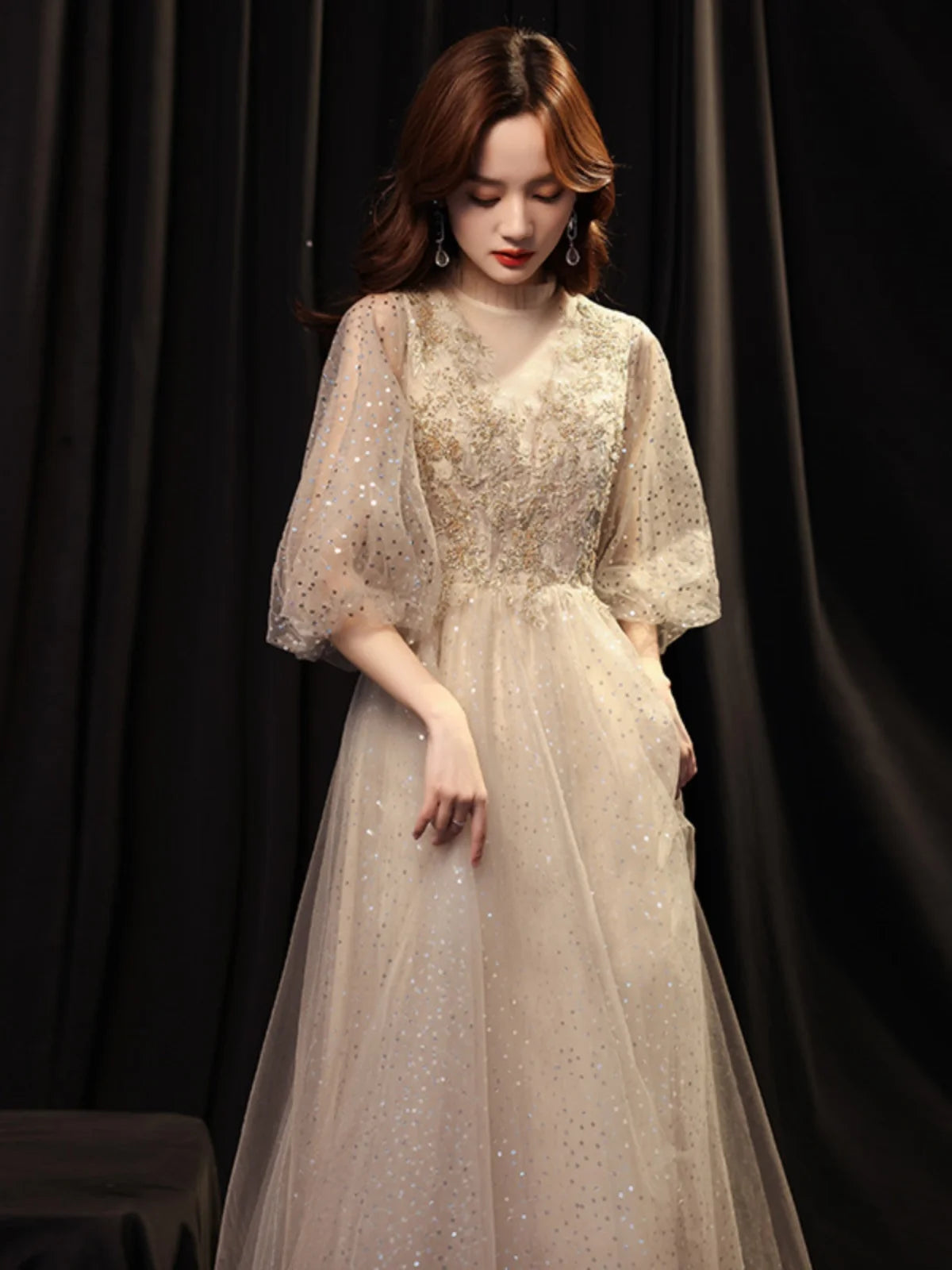 Champagne Color Evening Gown Women's 2026 New Banquet Host Luxury Small ence High-end Birthday Adult Ceremony Princ Skirt