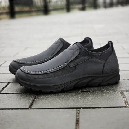 2025 Brands Fashion Men Casual Shoes Mens Loafers Moccasins Breathable Slip on Retro Driving Shoes Men Sneakers Plus Size 39-48