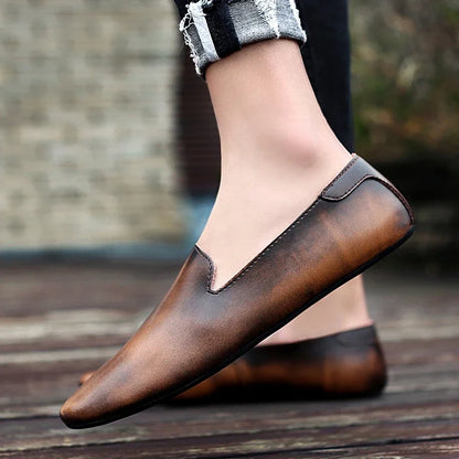 Men Leather Flats Shoes Comfortable Fashion Man Casual Shoes Slip on Male Outdoor Walking Shoes Split Leather Driving Shoes