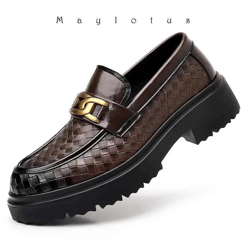 2025 New Handmade Leather Casual Men Shoes Design Sneakers Man Breathable Leather Shoes Men Outdoor Sneakers