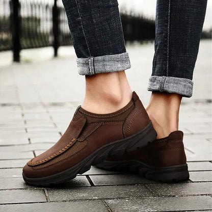 2025 Brands Fashion Men Casual Shoes Mens Loafers Moccasins Breathable Slip on Retro Driving Shoes Men Sneakers Plus Size 39-48