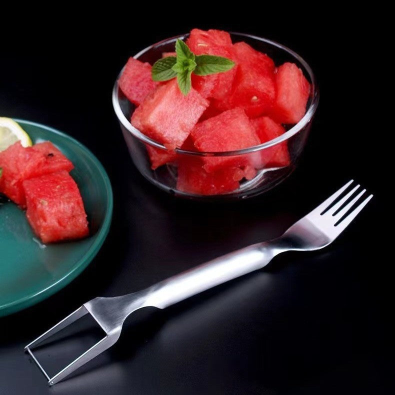2 In 1 Watermelon Fork Slicer Multi-purpose Stainless Steel Watermelon Slicer Cutter Kitchen Fruit Cutting Fork Fruit Divider Kitchen Gadgets (Available)